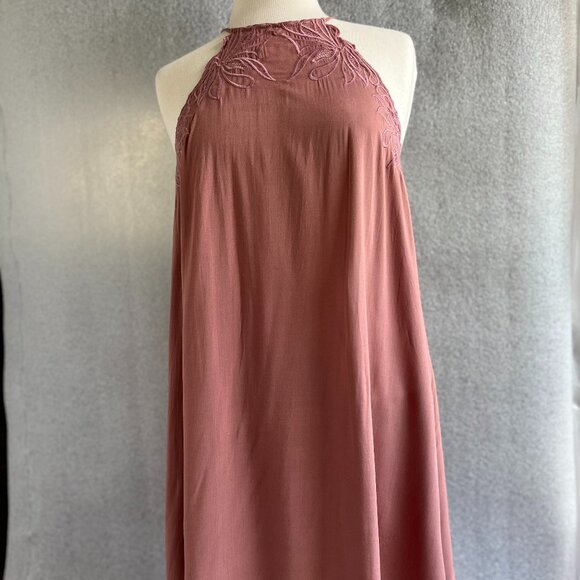 Kendall & Kylie Halter Dress Dusty Pink with Embroidery - Picture 1 of 8